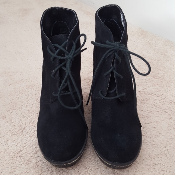 Kelsi Dagger Shoes - Kelsi Dagger black leather ankle wedge bootie 7.5M